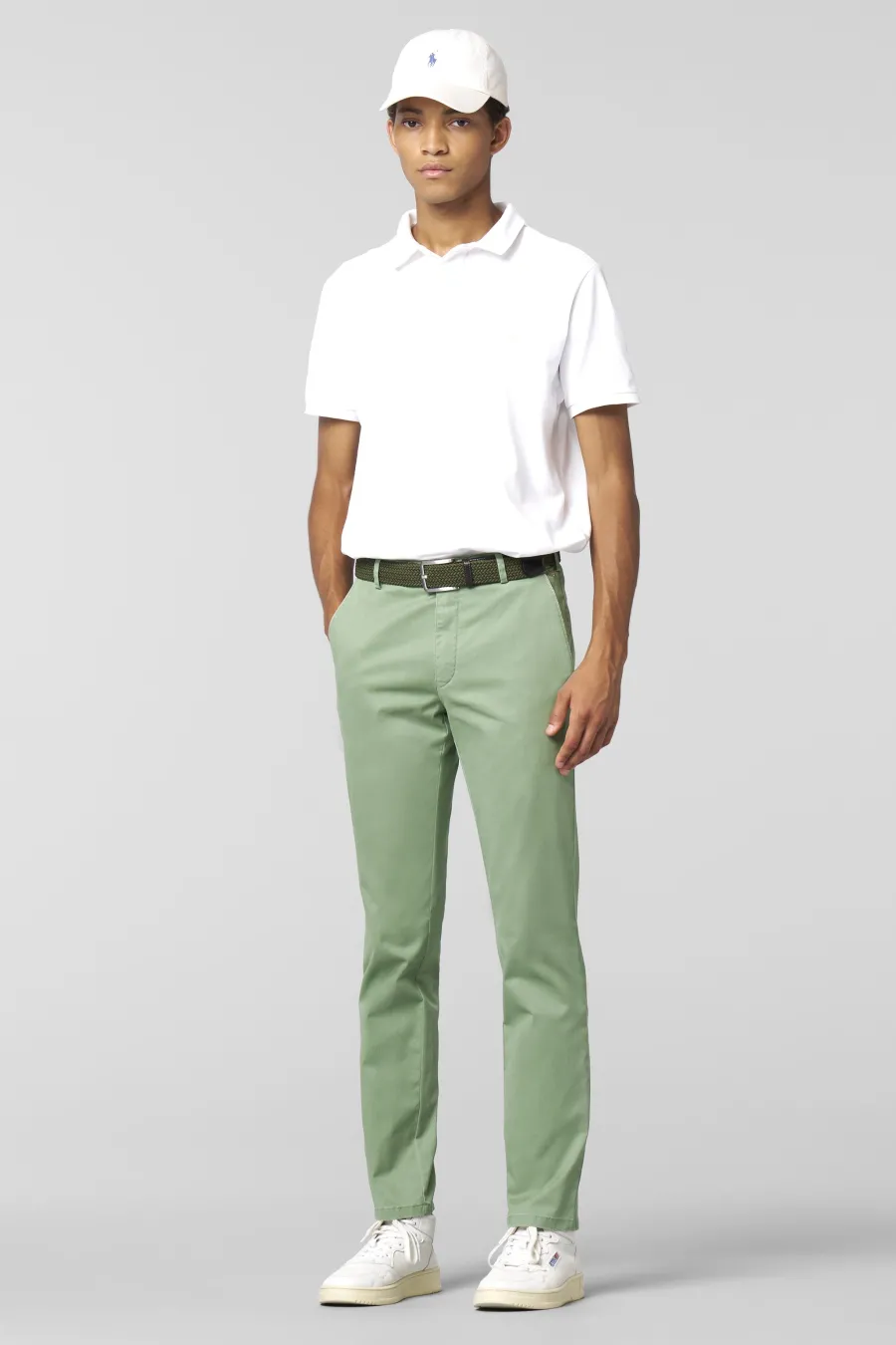 meyer_new_york_trousers___3-3.webp Meyer New York Trousers - 5054 Summer Stretch Twill Chinos -